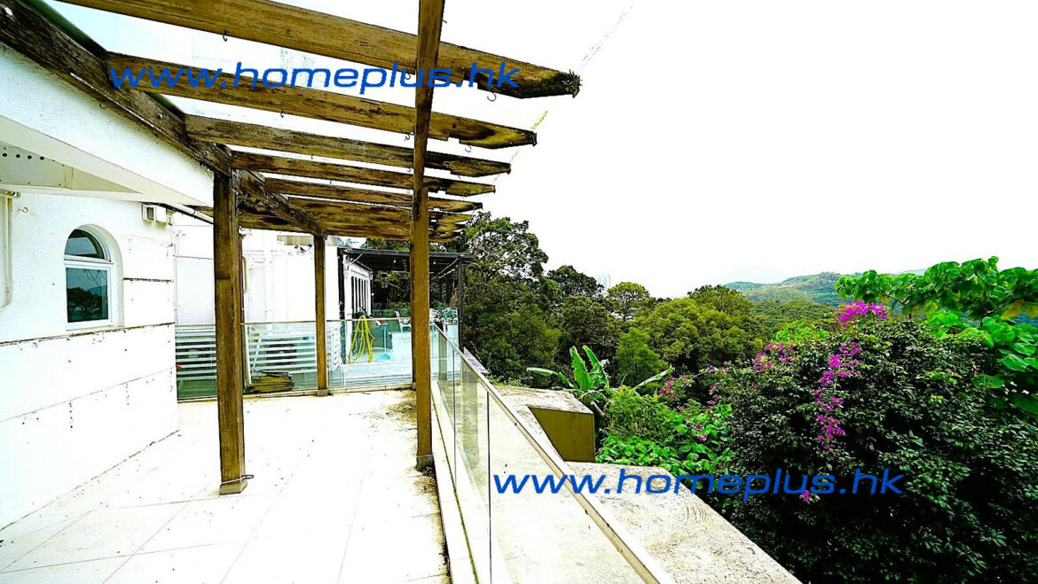 Clearwater Bay Semi-detached Terrace House SPC3287