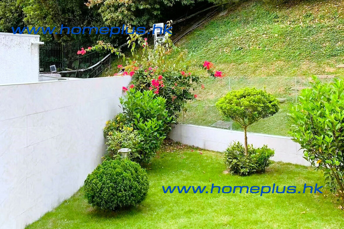 Sai Kung Marina Cove With Carparks MRC3327