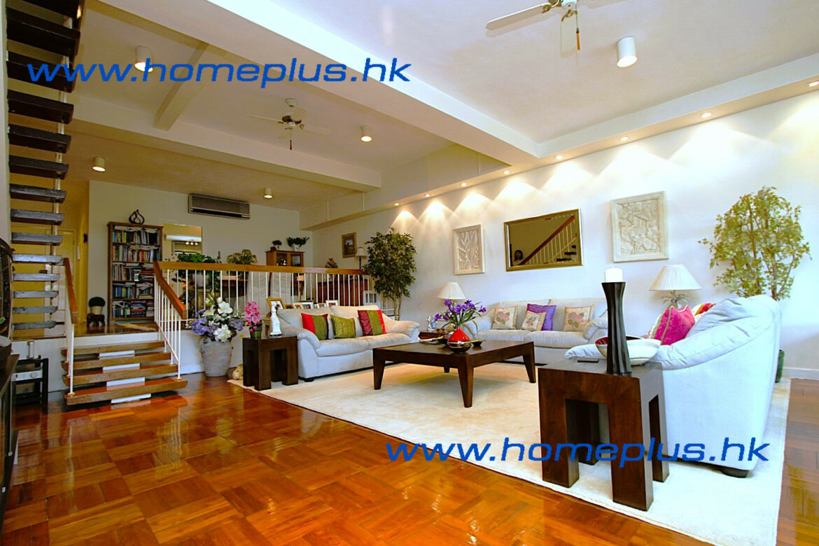 Clearwater Bay Spacious Pine Villa CWB1313